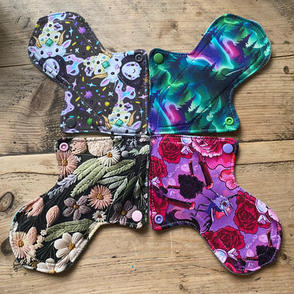 Cheeky thong reusable cloth period pad liner