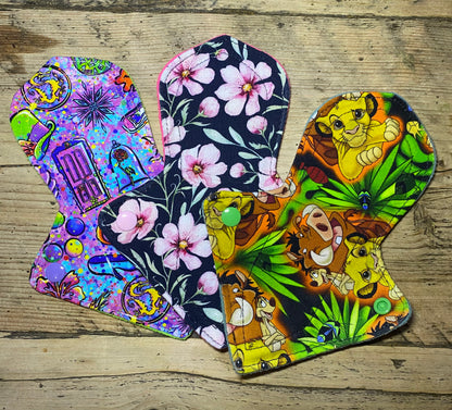 Cheeky thong reusable cloth period pad liner