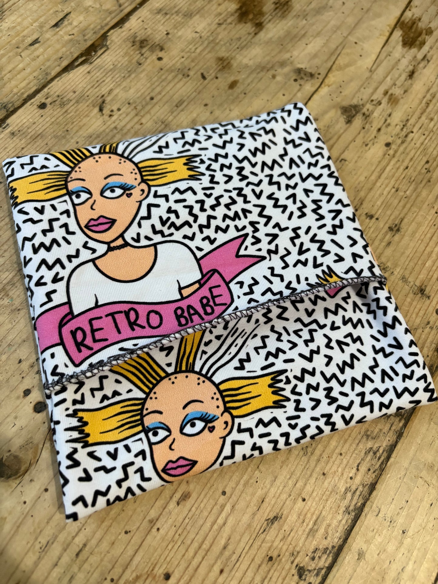 Retro Babe Pad Pouch